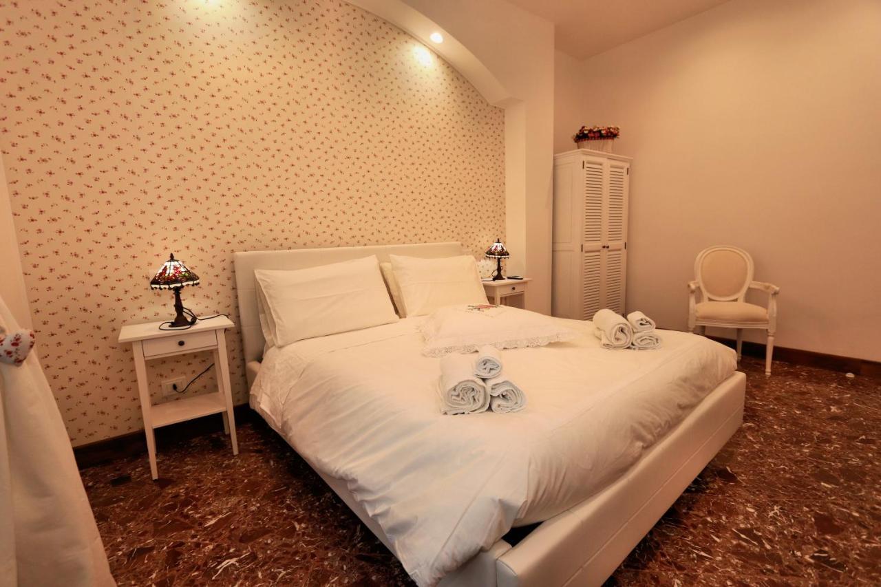 Casa Nina Deluxe Bed and Breakfast Salerno Buitenkant foto