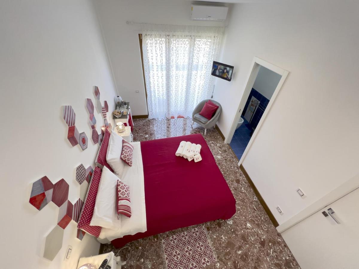 Casa Nina Deluxe Bed and Breakfast Salerno Buitenkant foto