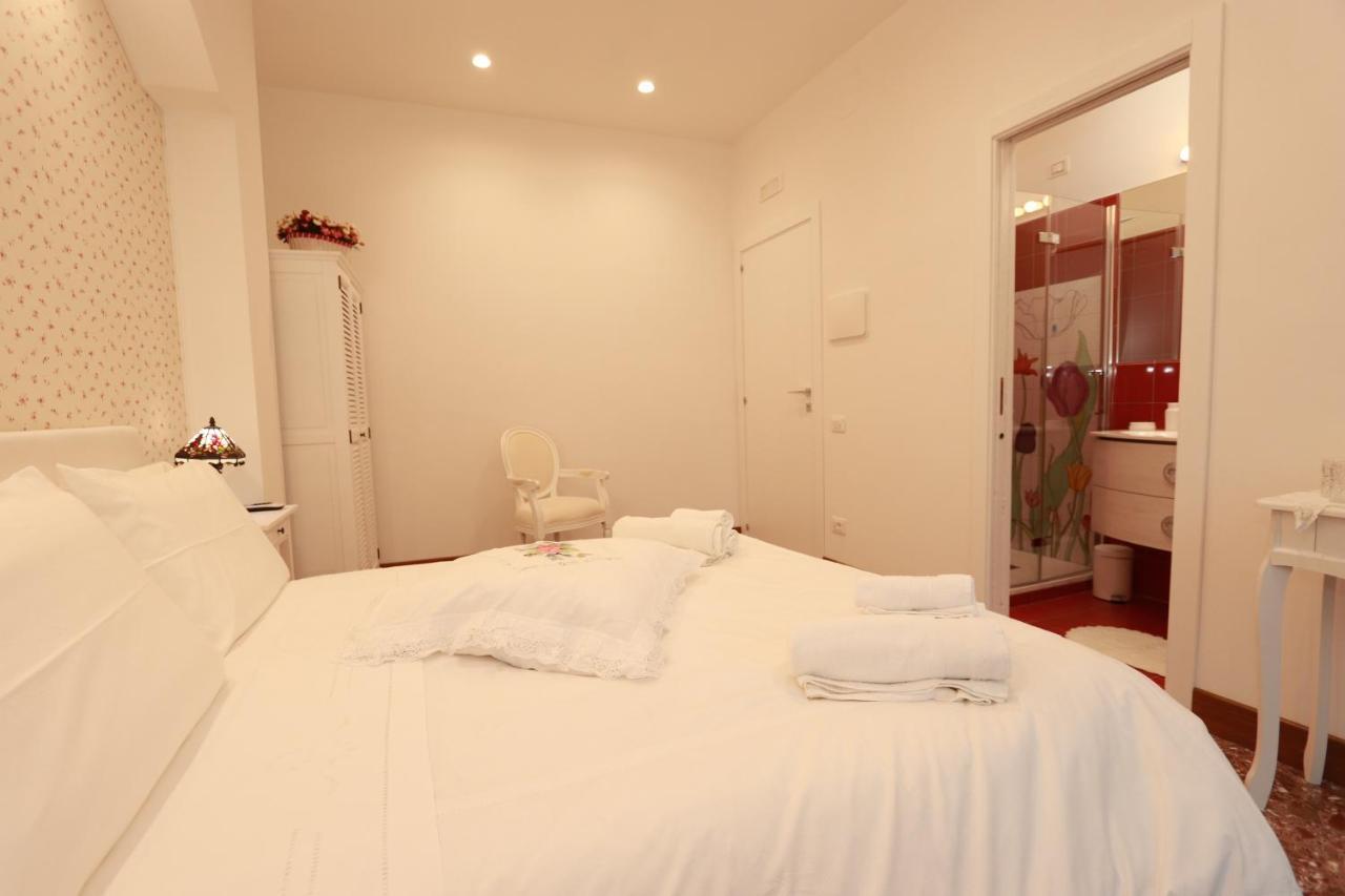 Casa Nina Deluxe Bed and Breakfast Salerno Buitenkant foto